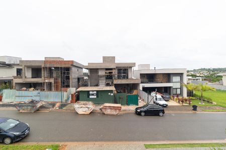 Casa de condomínio à venda com 340m², 5 quartos e 4 vagas Casa de condomínio à venda com 340m², 5 quartos e 4 vagasVista da Sacada da Suíte 02