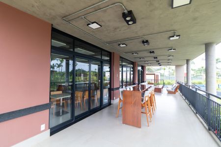 Casa de condomínio à venda com 340m², 5 quartos e 4 vagas Casa de condomínio à venda com 340m², 5 quartos e 4 vagasÁrea comum - Salão de festas