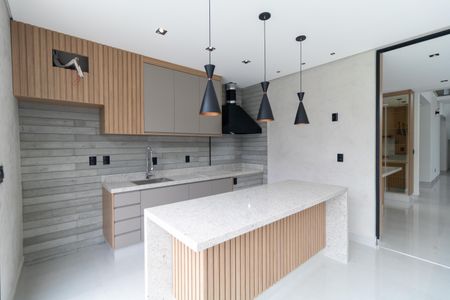 Casa de condomínio à venda com 340m², 5 quartos e 4 vagas Casa de condomínio à venda com 340m², 5 quartos e 4 vagasChurrasqueira