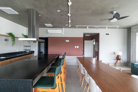 Casa de condomínio à venda com 340m², 5 quartos e 4 vagas Casa de condomínio à venda com 340m², 5 quartos e 4 vagasÁrea comum - Área gourmet