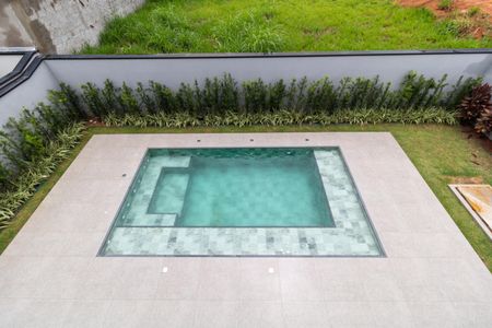 Casa de condomínio à venda com 340m², 5 quartos e 4 vagas Casa de condomínio à venda com 340m², 5 quartos e 4 vagasPiscina