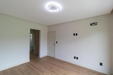 Casa de condomínio à venda com 340m², 5 quartos e 4 vagas Casa de condomínio à venda com 340m², 5 quartos e 4 vagasSuíte 04