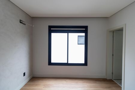 Casa de condomínio à venda com 340m², 5 quartos e 4 vagas Casa de condomínio à venda com 340m², 5 quartos e 4 vagasSuíte 03