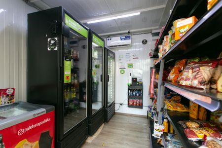 Apartamento para alugar com 45m², 2 quartos e sem vaga Apartamento para alugar com 45m², 2 quartos e sem vagaÁrea comum - Mercadinho