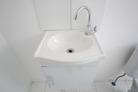 Apartamento para alugar com 45m², 2 quartos e sem vaga Apartamento para alugar com 45m², 2 quartos e sem vagaBanheiro