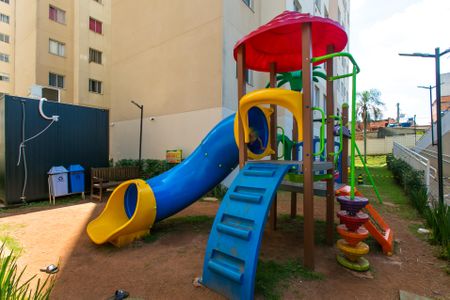 Apartamento para alugar com 45m², 2 quartos e sem vaga Apartamento para alugar com 45m², 2 quartos e sem vagaÁrea comum - Playground