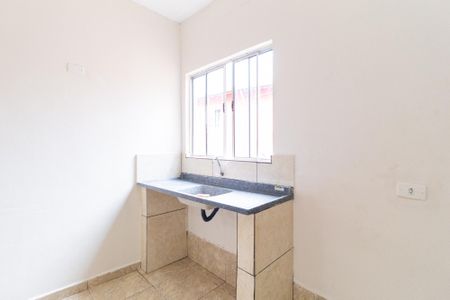 Cozinha e area de serviço de casa para alugar com 1 quarto, 36m² em Cipava, Osasco
