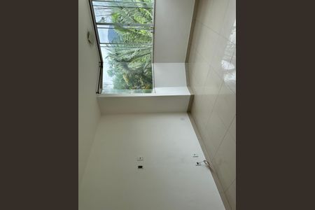 Quarto 1 de casa para alugar com 3 quartos, 200m² em Vargem Grande, Rio de Janeiro