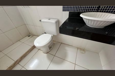 Casa para alugar com 200m², 4 quartos e 2 vagasBanheiro quarto 2