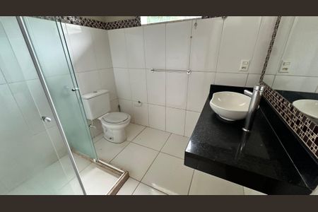 Casa para alugar com 200m², 4 quartos e 2 vagasBanheiro quarto 1