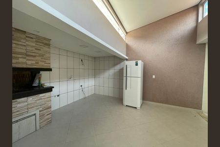 Casa de condomínio para alugar com 100m², 3 quartos e 2 vagasCozinha