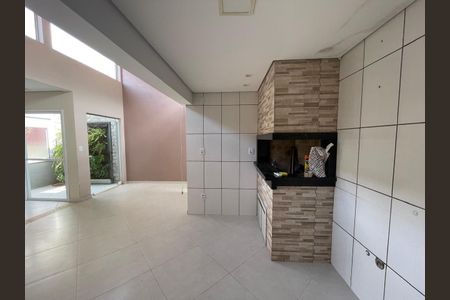 Casa de condomínio para alugar com 100m², 3 quartos e 2 vagasCozinha