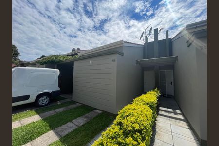 Casa de condomínio para alugar com 100m², 3 quartos e 2 vagasFachada 