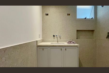 Apartamento à venda com 134m², 2 quartos e 1 vagaBanheiro