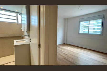 Apartamento à venda com 134m², 2 quartos e 1 vagaSuite