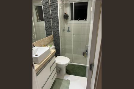 Banheiro de apartamento à venda com 2 quartos, 47m² em Jardim do Lago, Jundiaí