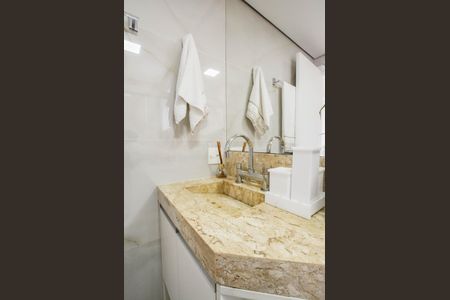 Apartamento à venda com 67m², 2 quartos e 1 vagaBanheiro da Suíte