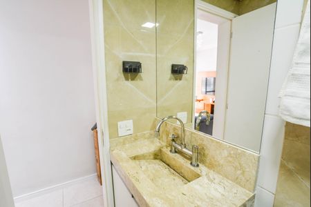 Apartamento à venda com 67m², 2 quartos e 1 vagaBanheiro Social