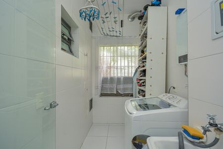 Apartamento à venda com 61m², 3 quartos e 1 vaga Apartamento à venda com 61m², 3 quartos e 1 vagaÁrea de Serviço