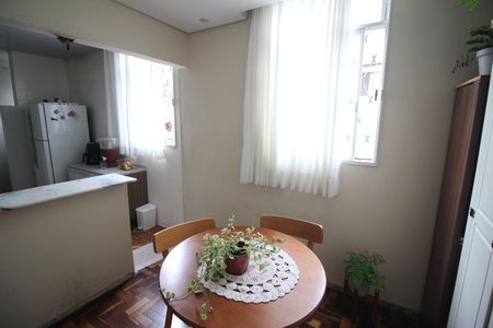 Apartamento à venda com 70m², 2 quartos e 1 vagaCopa