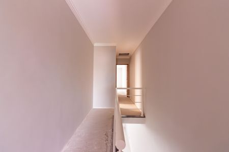 Casa à venda com 170m², 3 quartos e 4 vagasCorredor