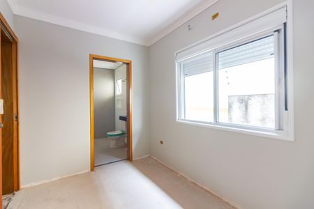 Casa à venda com 170m², 3 quartos e 4 vagasSuíte 2