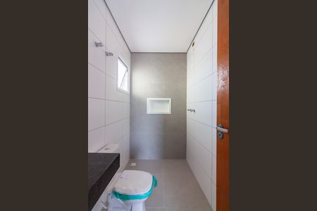 Casa à venda com 170m², 3 quartos e 4 vagasBanheiro da Suíte 1