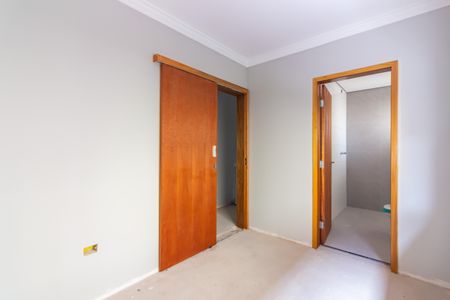 Casa à venda com 170m², 3 quartos e 4 vagasSuíte 2