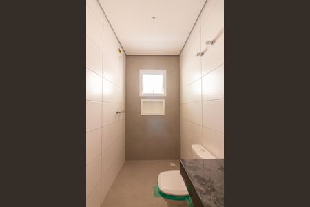 Casa à venda com 170m², 3 quartos e 4 vagasBanheiro da Suíte 3