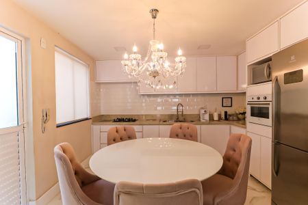 Casa de condomínio à venda com 109m², 3 quartos e 1 vaga Casa de condomínio à venda com 109m², 3 quartos e 1 vagaCozinha