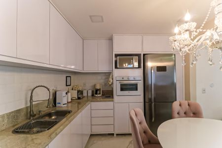 Casa de condomínio à venda com 109m², 3 quartos e 1 vaga Casa de condomínio à venda com 109m², 3 quartos e 1 vagaCozinha