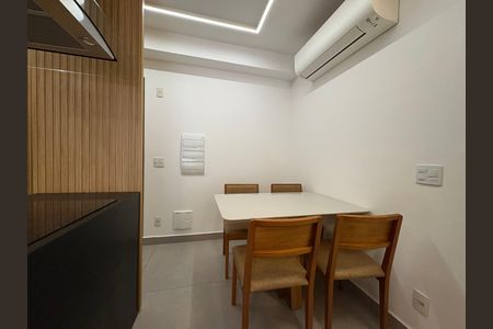 Apartamento à venda com 69m², 2 quartos e 1 vaga Apartamento à venda com 69m², 2 quartos e 1 vagaSala de Jantar