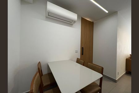 Apartamento à venda com 69m², 2 quartos e 1 vaga Apartamento à venda com 69m², 2 quartos e 1 vagaSala de Jantar