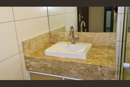 Banheiro - torneira de apartamento para alugar com 2 quartos, 62m² em Setor Bueno, Goiânia