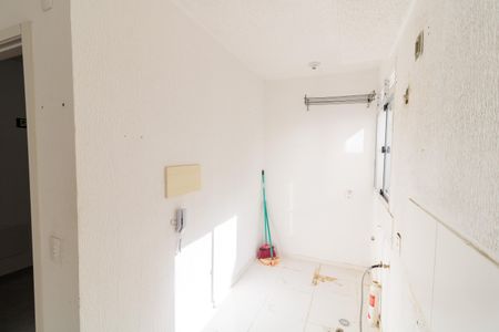 Apartamento para alugar com 44m², 2 quartos e 1 vaga Apartamento para alugar com 44m², 2 quartos e 1 vagaCozinha e Área de Serviço