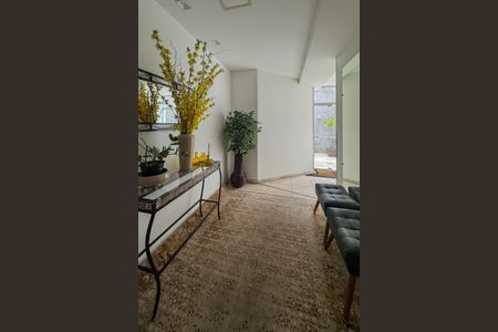 Apartamento para alugar com 81m², 3 quartos e 2 vagasHall social