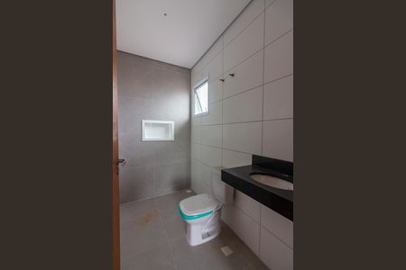 Casa à venda com 170m², 3 quartos e 4 vagasBanheiro da Suíte