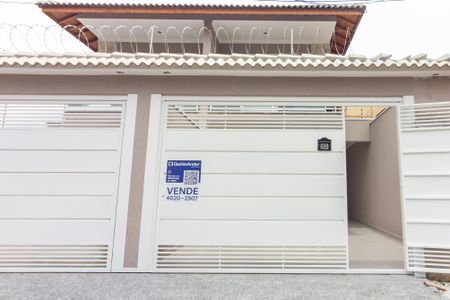 Casa à venda com 170m², 3 quartos e 4 vagasFachada