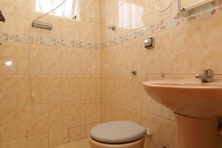 Casa para alugar com 75m², 2 quartos e sem vagaBanheiro 2