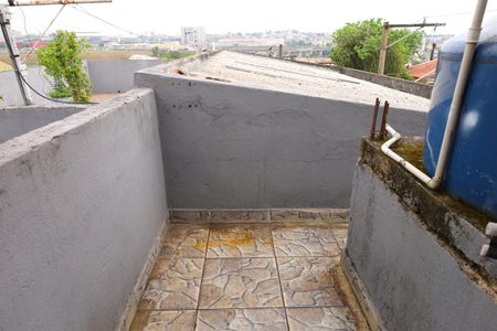 Casa para alugar com 75m², 2 quartos e sem vagaQuintal