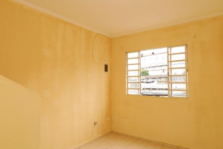 Sala de casa para alugar com 2 quartos, 75m² em Itaquera, São Paulo