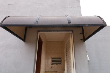 Casa para alugar com 75m², 2 quartos e sem vagaQuintal