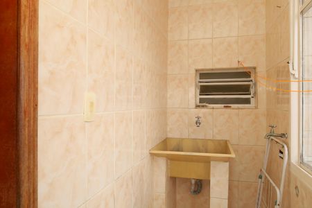 Casa para alugar com 75m², 2 quartos e sem vagaÁrea de Serviço