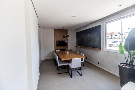 Apartamento para alugar com 43m², 2 quartos e 1 vaga Apartamento para alugar com 43m², 2 quartos e 1 vagaÁrea comum - Salão de festas