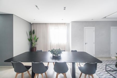 Apartamento para alugar com 43m², 2 quartos e 1 vaga Apartamento para alugar com 43m², 2 quartos e 1 vagaÁrea comum - Salão de festas