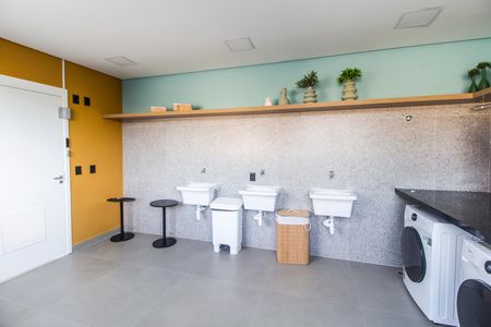 Apartamento para alugar com 43m², 2 quartos e 1 vaga Apartamento para alugar com 43m², 2 quartos e 1 vagaLavanderia