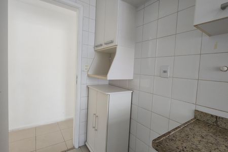 Apartamento para alugar com 78m², 3 quartos e 1 vagaCozinha - Armários