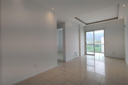 Sala de apartamento para alugar com 3 quartos, 78m² em Barra Olímpica, Rio de Janeiro