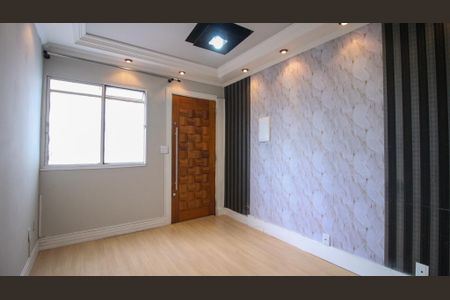 Apartamento para alugar com 2 quartos, 42m² em Fazenda da Juta, São Paulo