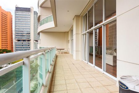 Apartamento para alugar com 112m², 1 quarto e 2 vagasVaranda